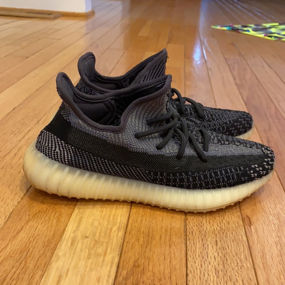 Yeezy 350 Carbon